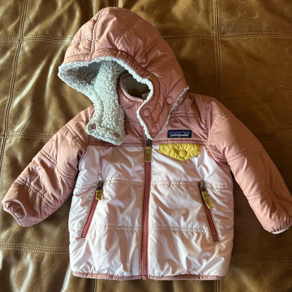 Infant/Toddler Patagonia Tribbles Jacket size 12-18 Months